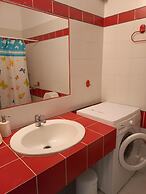 Kinetious Nisous in Kineta