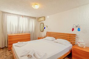 The Kokkini Beach Retreat