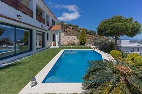 Vista Mare Villa by Estia