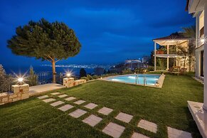 Vista Mare Villa by Estia