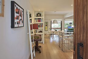 Sea Breeze Apartment