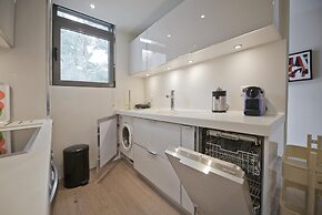 Sea Breeze Apartment