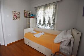 Villa Vita in Kalyvia Thorikou