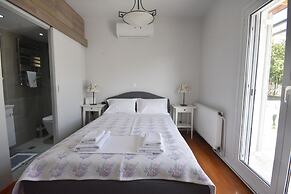 Villa Vita in Kalyvia Thorikou