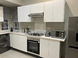 Contemporary 2 bed in Suburbs - 2081