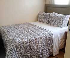 Neat and Cosy Cottage With Pool - 2103