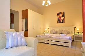 Katrina Superior Studio 4 With Balcony