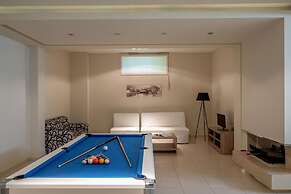 Luxury Villa Alba by Estia