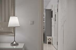 Belva Blue in Glifada