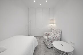 Belva Blue in Glifada