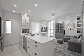 Belva Blue in Glifada