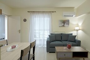 Porto Leone in Piraeus