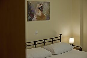 Porto Leone in Piraeus