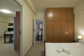 Porto Leone in Piraeus