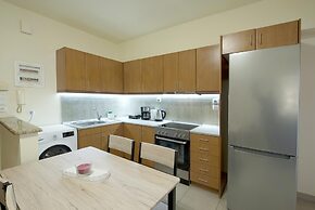 Porto Leone in Piraeus