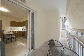 Porto Leone in Piraeus