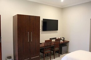 A Pristine B B Located in Belvedere Harare - 2008