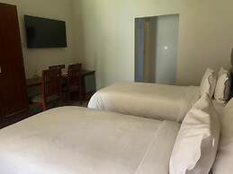 A Pristine B B Located in Belvedere Harare - 2008