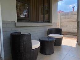 A Pristine B B Located in Belvedere Harare - 2008