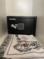 A Pristine B B Located in Belvedere Harare - 2008