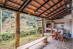 Ivy Cottage by Madeira Sun Travel
