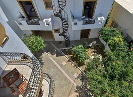 Apartments for 3 1st Floor