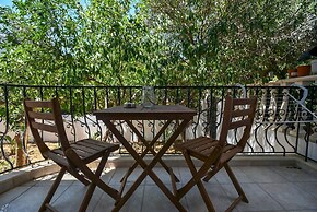 Apartments for 3 1st Floor