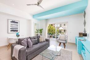 Best Location Middle of Romantic Zone 1 BD 2 BA - Amazing Zenith Build