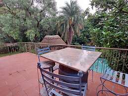 Modern House With Pool in Mount Pleasant - 2063