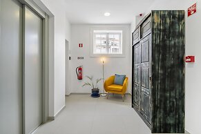 Ribeira das Casas Apt 1B by Homie