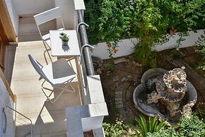 Eva Studios 8 in Agia Pelagia