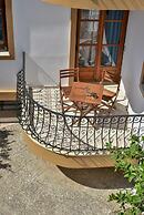 Eva Studios 8 in Agia Pelagia