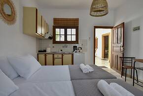 Eva Studios 8 in Agia Pelagia