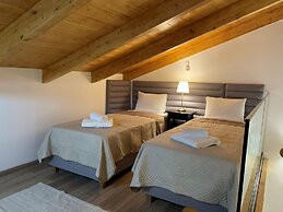 Lenko Verde Apartment by Estia