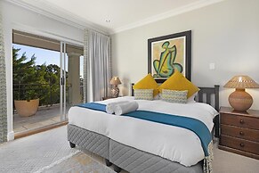 Beachside Villa - Camps Bay