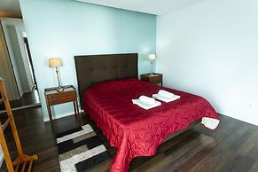 Aqua Villa by Acasadascasas