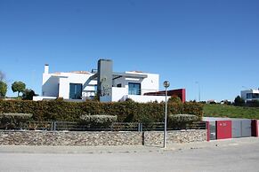 Aqua Villa by Acasadascasas