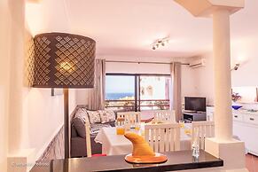 Sofia Beach Apartment by Acasadascasas