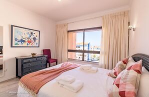 Sofia Beach Apartment by Acasadascasas