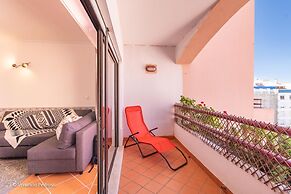 Sofia Beach Apartment by Acasadascasas