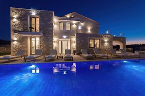 Grand Resort Villa in Eleftherna