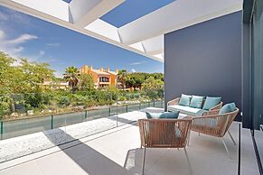ONE SIX Villa in Vilamoura
