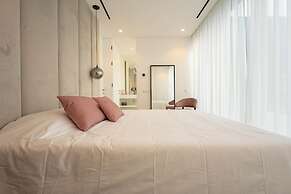 ONE SIX Villa in Vilamoura