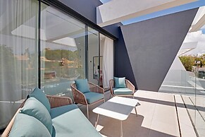 ONE SIX Villa in Vilamoura