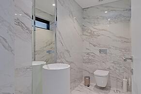 ONE SIX Villa in Vilamoura