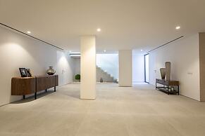 ONE SIX Villa in Vilamoura