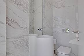 ONE SIX Villa in Vilamoura