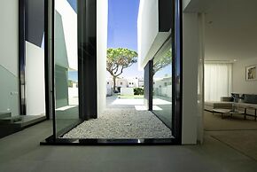 ONE SIX Villa in Vilamoura