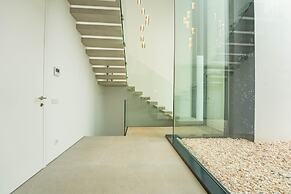 ONE SIX Villa in Vilamoura