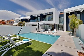ONE SIX Villa in Vilamoura